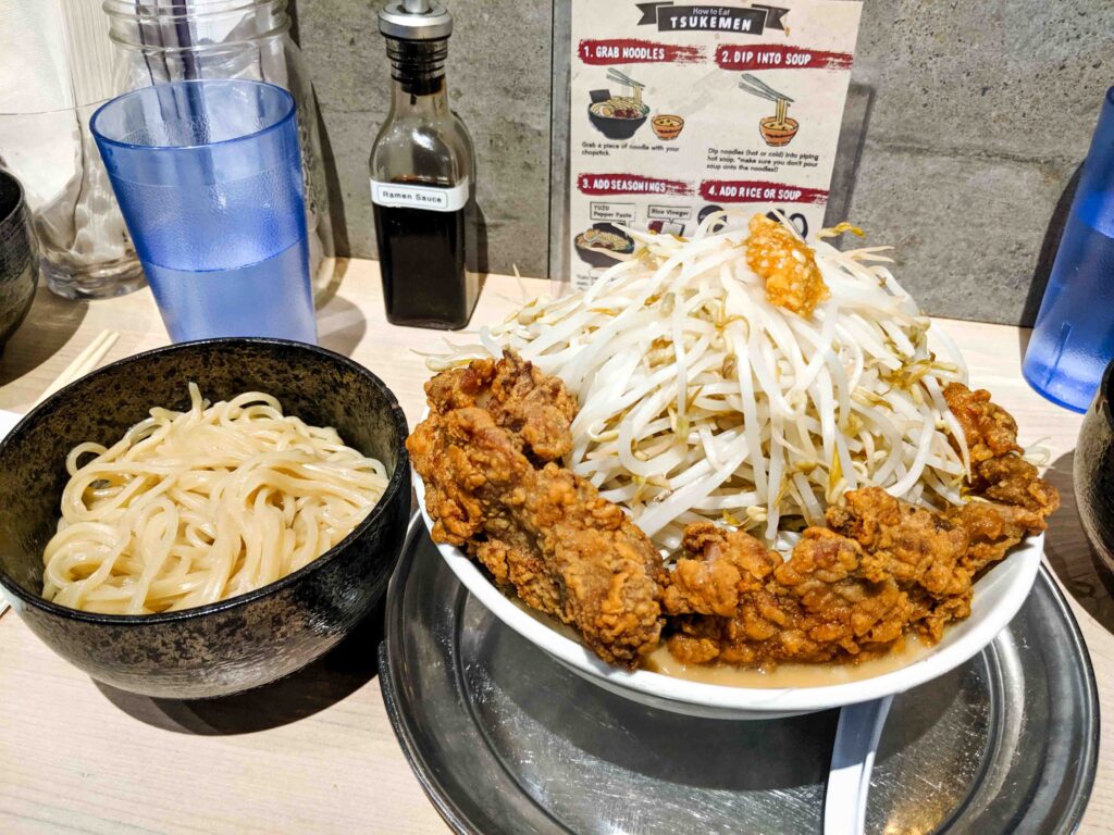 Kims Eatery- Ramen Gojiro Fried Chicken Ramen meal